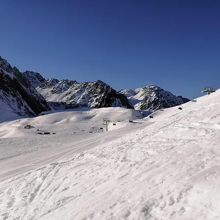 Pyrenees Sainte-marie De Proche La Mongie Avec Parking Couvert Privatif Campan
